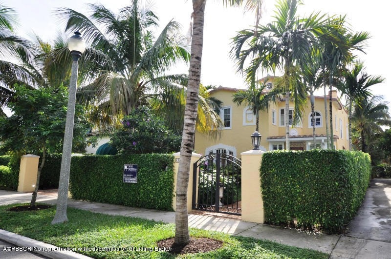 1 Exterior Front