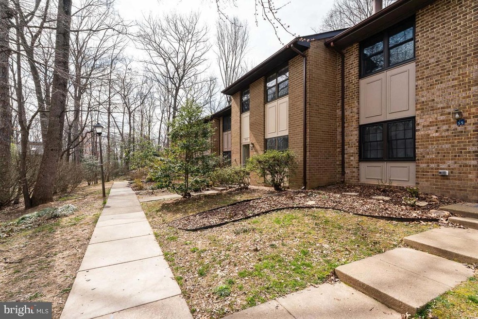 2053 Headlands Cir, Reston, VA 20191 - photo 1