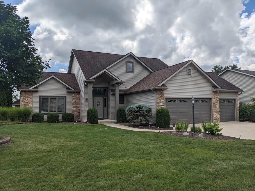 232 White Bridge Ct, Bluffton, IN 46714 - photo 1