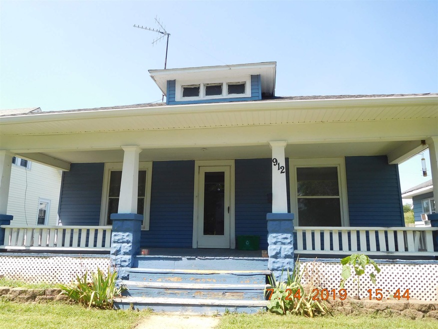 912 Oxford St, Elkhart, IN 46516 - photo 1