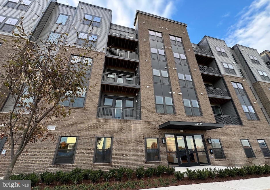 For Rent $2,700/month • Co-Listing Agent