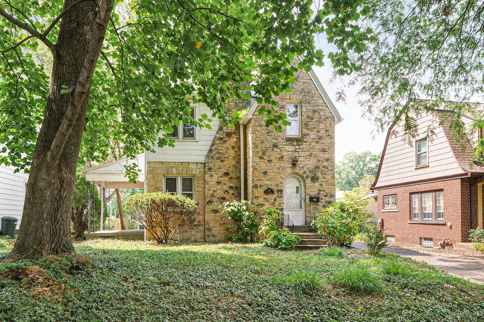 Sold $400,000 • Co-Listing Agent