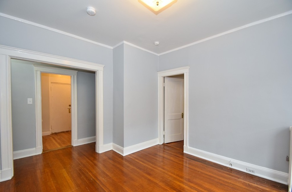 318 Summit Ave unit 4, Brighton, MA 02135 - photo 1