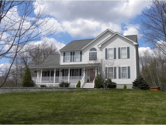 8 Alderwood Ct, Hooksett, NH 03106 - photo 1