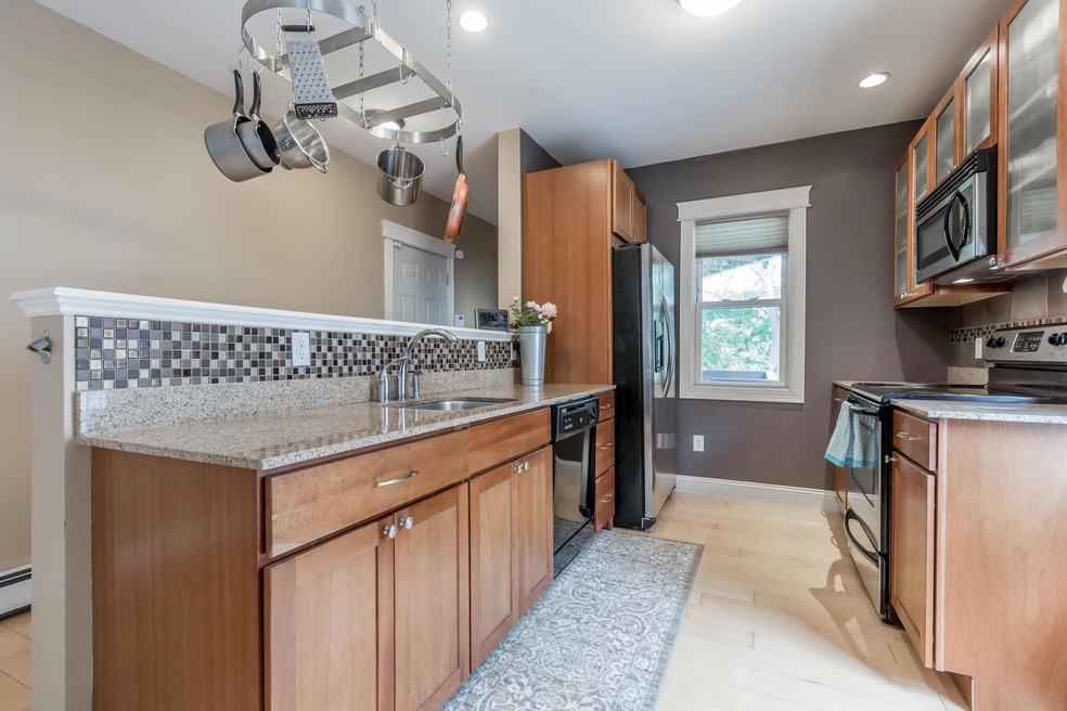 63 Payson St unit 1, Portland, ME 04102 - photo 1