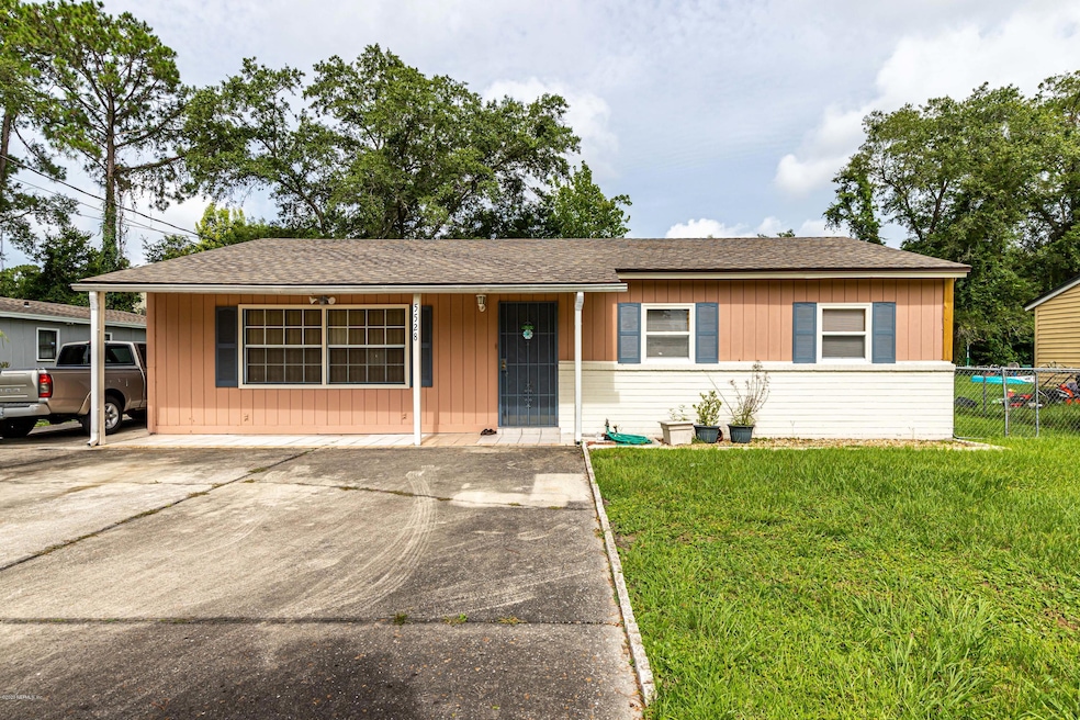 5528 Green Forest Dr, Jacksonville, FL 32244 - photo 1