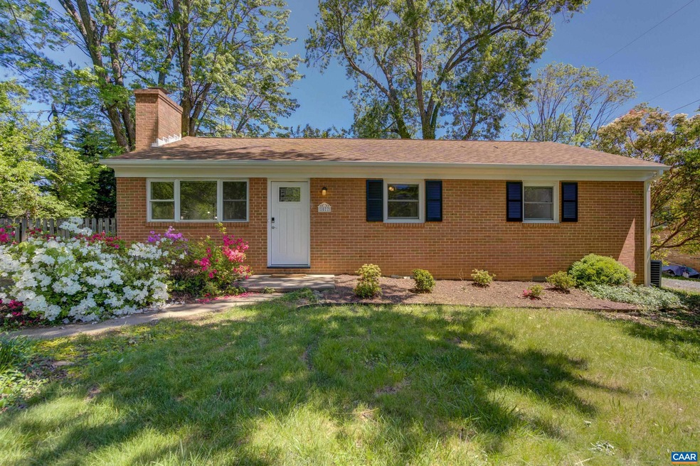 1077 E Keswick Dr, Keswick, VA 22947 - photo 1