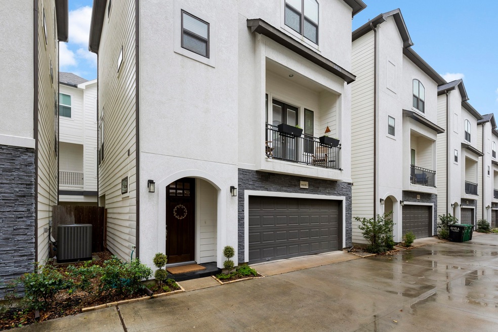 841 Fisher St unit D, Houston, TX 77018 - photo 1