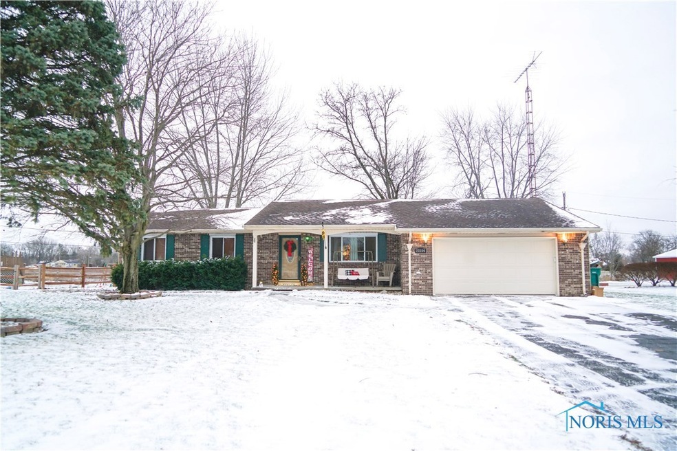 23104 W Winfield Dr, Genoa, OH 43430 - photo 1