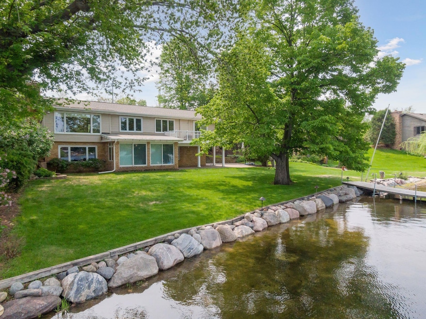 20080 Minnetonka Blvd, Excelsior, MN 55331 - photo 1