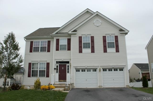 3475 Lurman Dr, Macungie, PA 18062 - photo 1