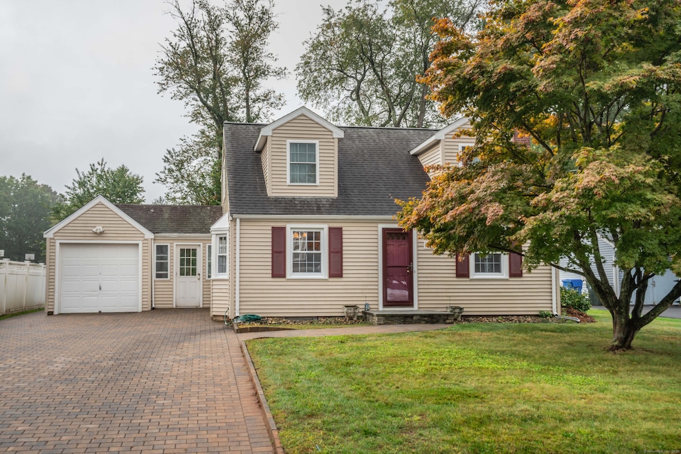 Under Contract $399,900