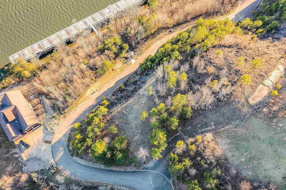 22 High Pointe Dr, Savannah, TN 38372 - photo 1