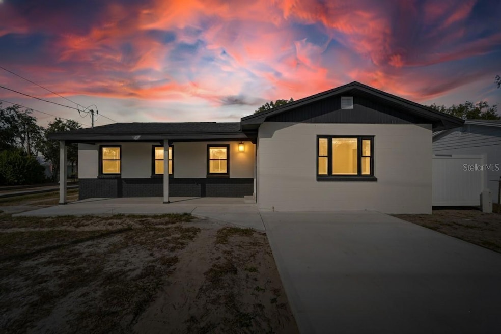 4712 E Serena Dr, Tampa, FL 33617 - photo 1