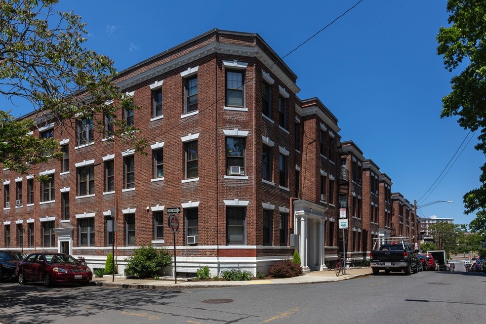 Sutherland Village unit 2, Brighton, MA 02135 - photo 1