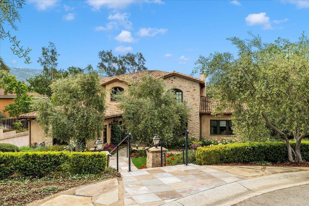 Terraced Front Yard Entrance