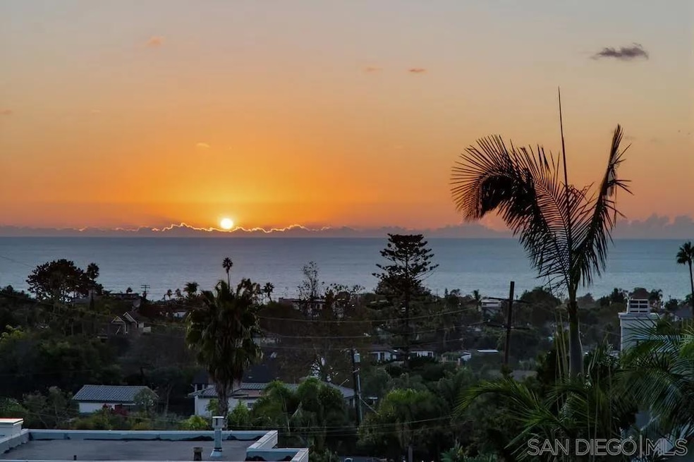 1711 Burgundy Rd, Encinitas, CA 92024 - photo 1