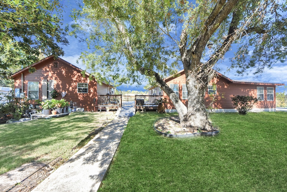 2510 Delaware Ave, League City, TX 77573 - photo 1