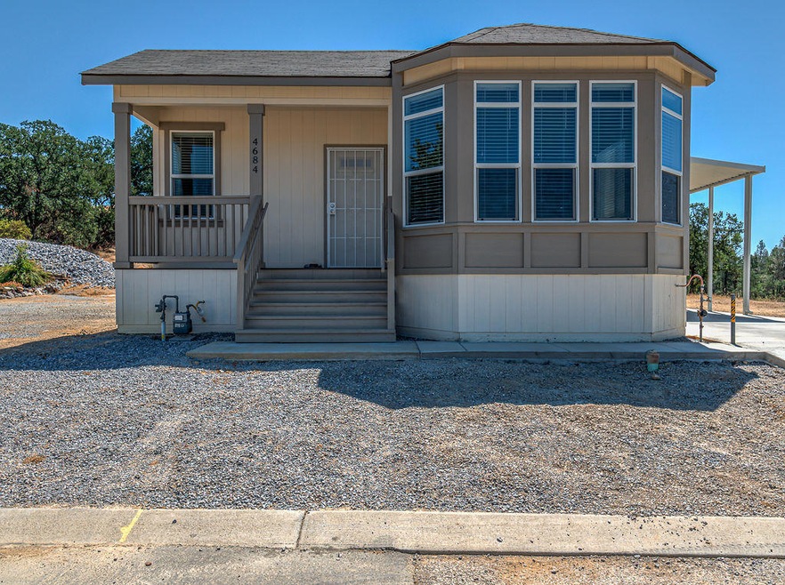 Welcome to 4684 Maple Trl,