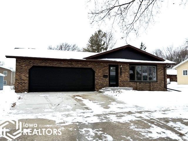 1414 E Linden St, Algona, IA 50511 - photo 1