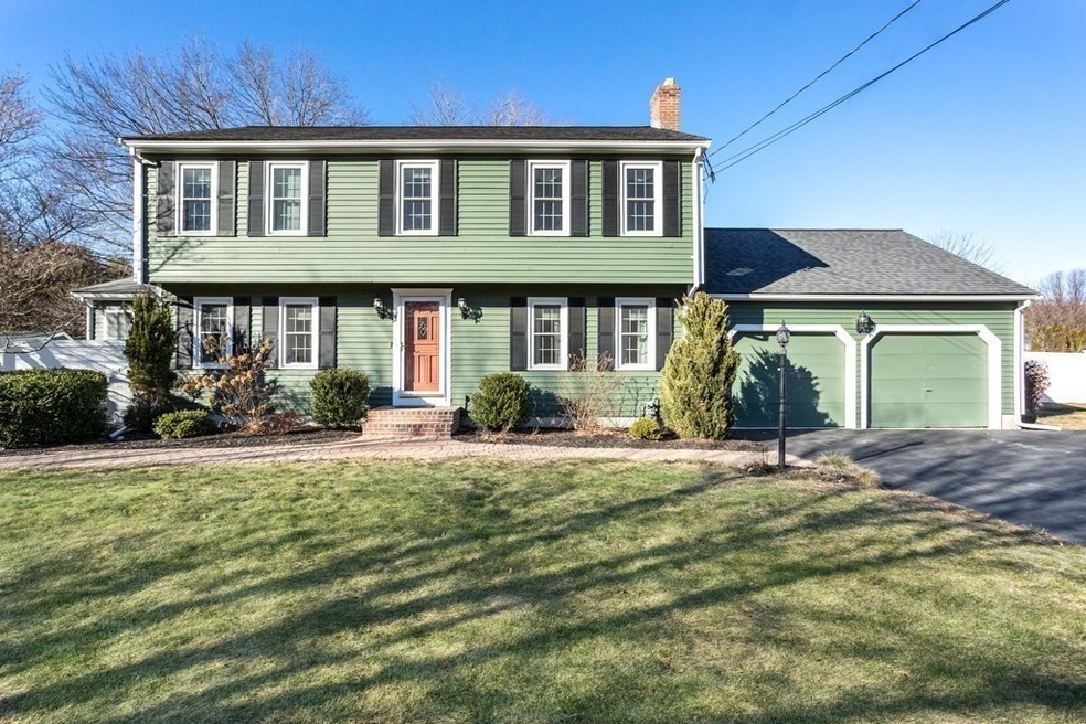 1 Elizabeth Ave, Franklin, MA 02038 - photo 1