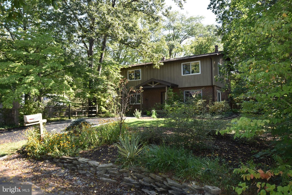 6511 76th St, Cabin John, MD 20818 - photo 1