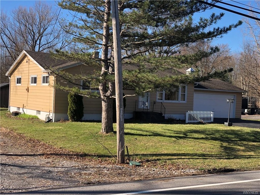 2932 Krueger Rd, North Tonawanda, NY 14120 - photo 1