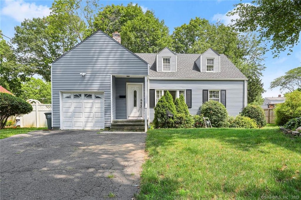 64 Hooker Rd, Bridgeport, CT 06610 - photo 1