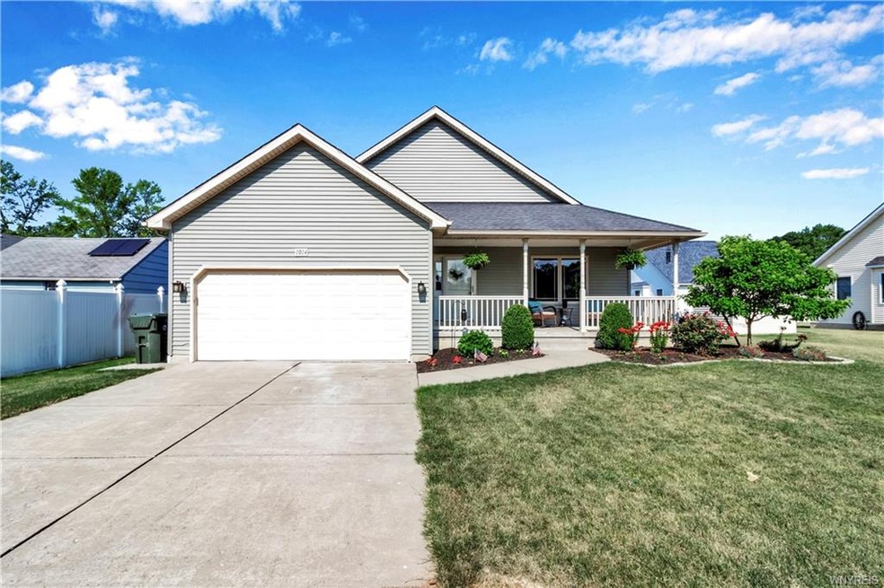 1014 Wayne Ave, North Tonawanda, NY 14120 - photo 1