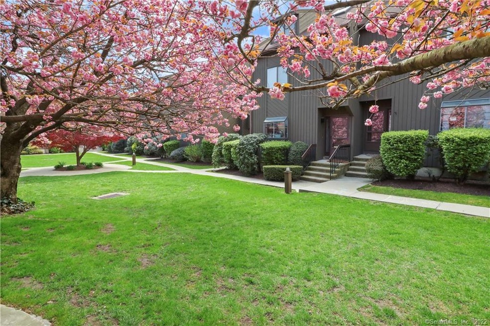 455 Hope St unit 1E, Stamford, CT 06906 - photo 1