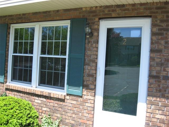 Nice brick & vinyl exterior