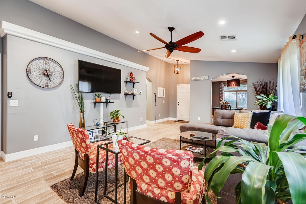 3235 W Sunland Ave Phoenix AZ-large-001-