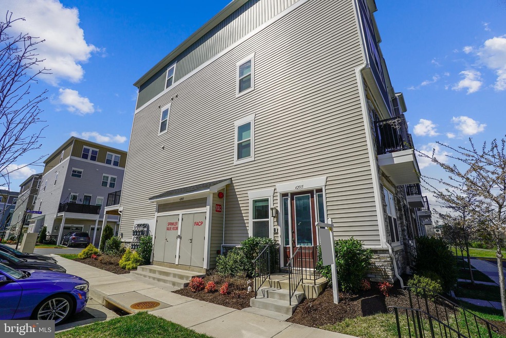 42015 Berkley Hill Terrace, Aldie, VA 20105 - photo 1