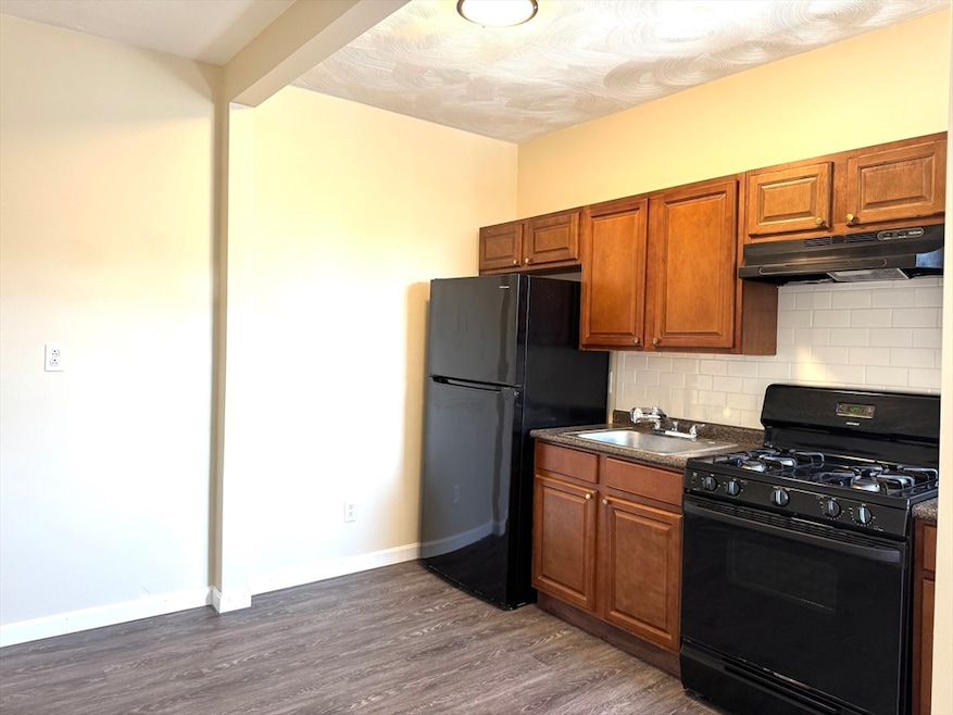 For Rent $1,900/month