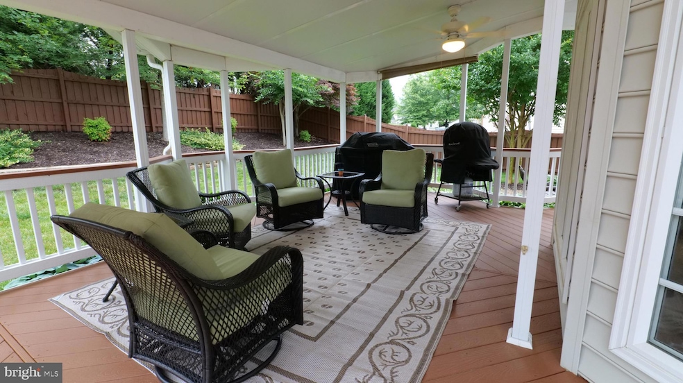 1938 Powells Landing Cir, Woodbridge, VA 22191 - photo 1