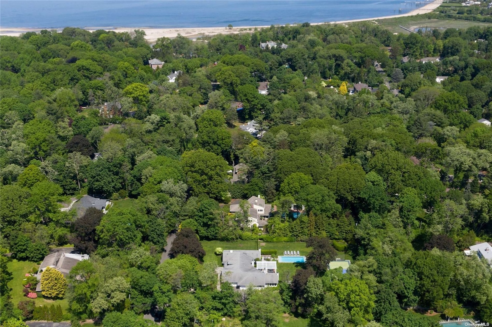 3 Messenger Ln, Port Washington, NY 11050 - photo 1