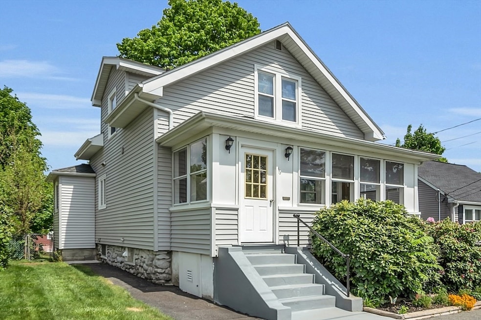 36 Rowena St, Worcester, MA 01606 - photo 1