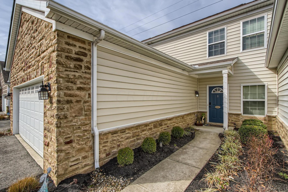 03 Exterior Front Entry