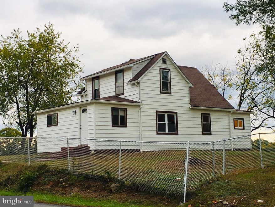 10421 Knobley Rd, Keyser, WV 26726 - photo 1