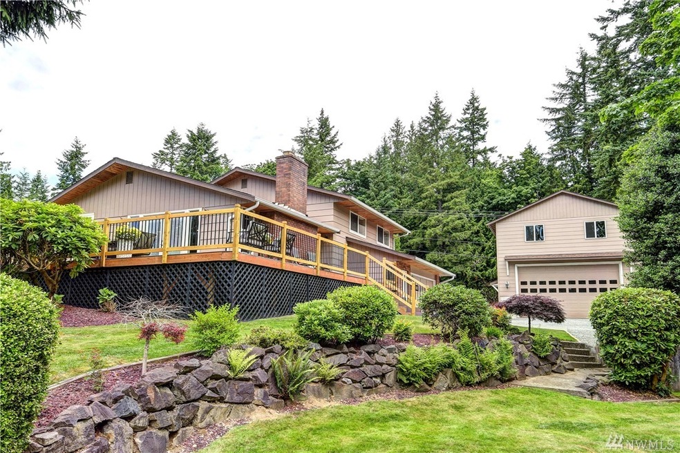 17216 E Lake Goodwin Rd, Stanwood, WA 98292 - photo 1