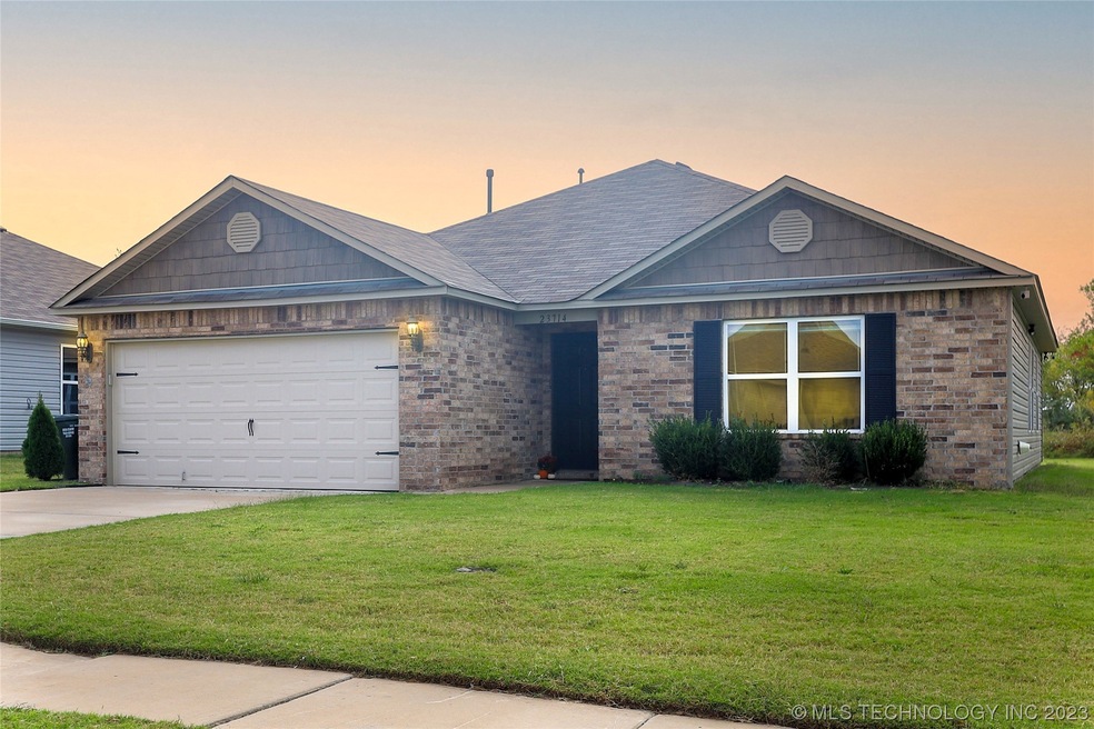 1510 sq. ft., 3/2/2 split bdrm plan, impressive fo