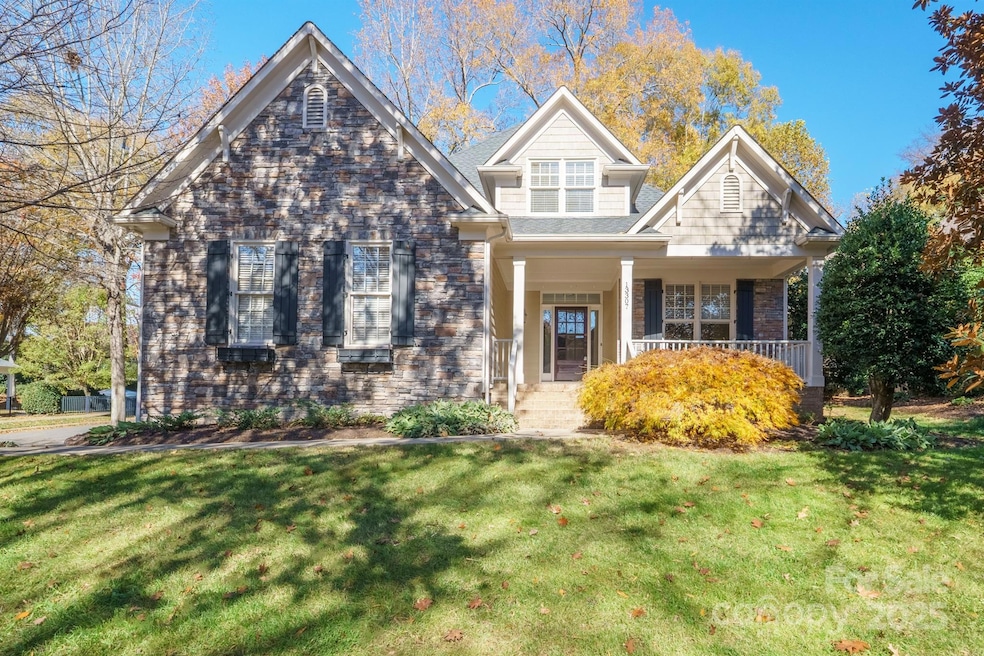 Under Contract $850,000