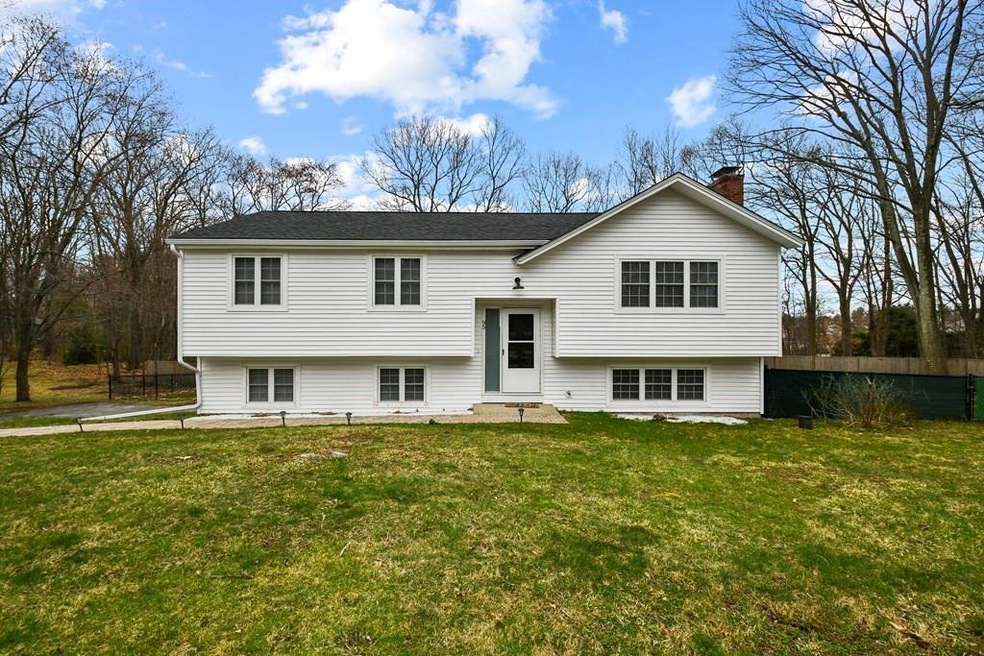 95 Lake St, Shrewsbury, MA 01545 - photo 1