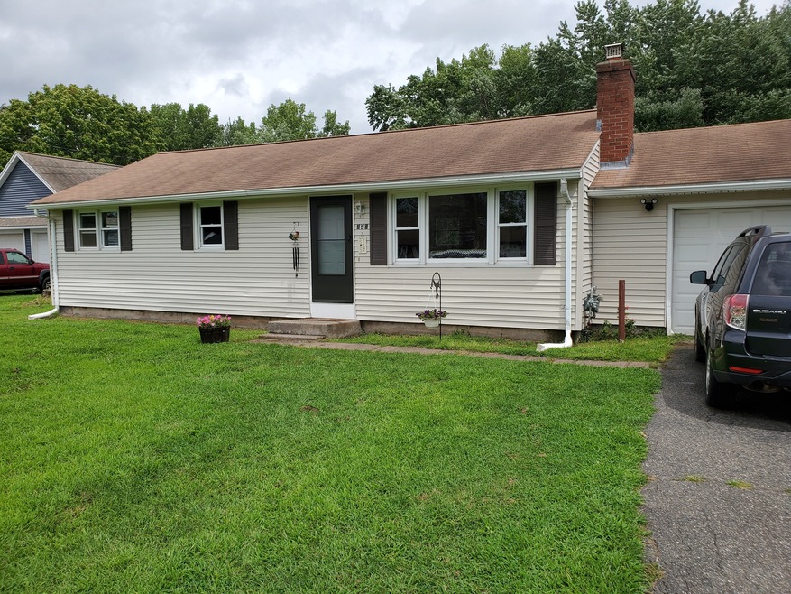 325 Abbe Rd, Enfield, CT 06082 - photo 1