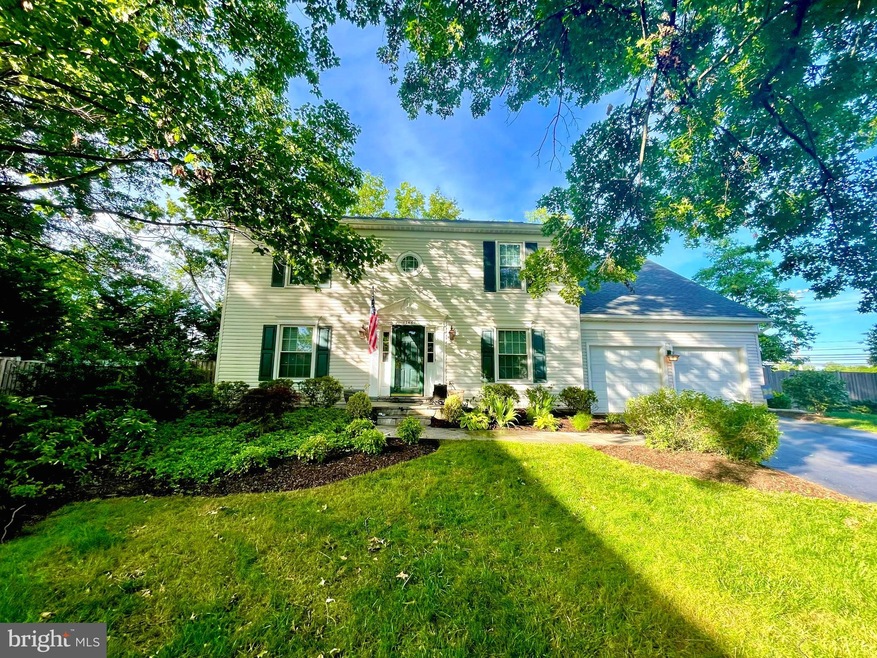 13461 Stream Valley Dr, Chantilly, VA 20151 - photo 1