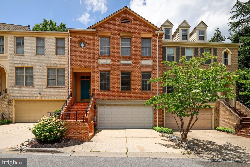 12 Bloomingdale Ct, Rockville, MD 20852 - photo 1