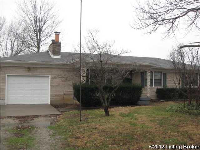 221 C E Smith Rd, Shepherdsville, KY 40165 - photo 1