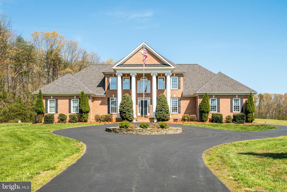 32641 Deep Meadow Ln, Locust Grove, VA 22508 - photo 1