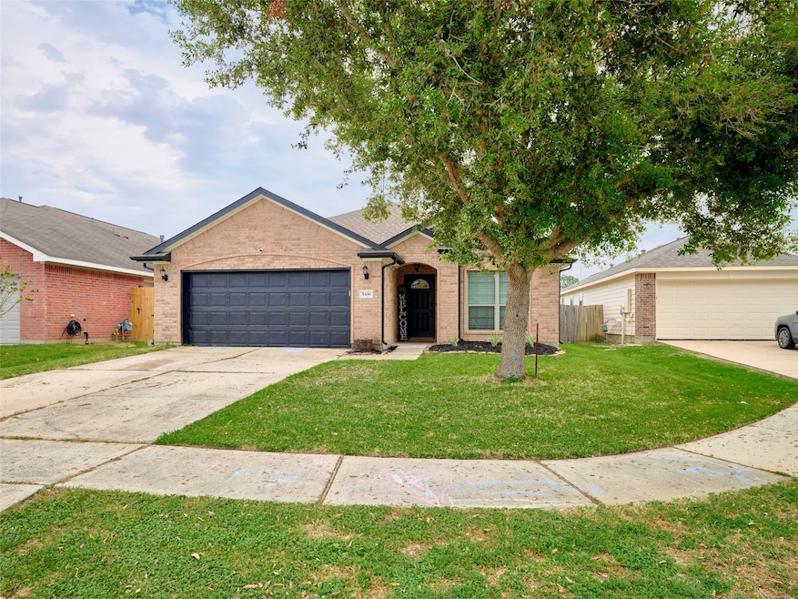 5306 Carmichael Cir, Alvin, TX 77511 - photo 1