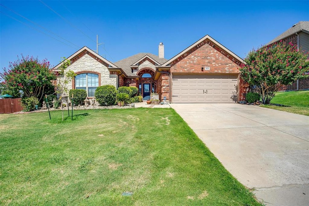 1934 Bay Laurel Dr, Weatherford, TX 76086 - photo 1